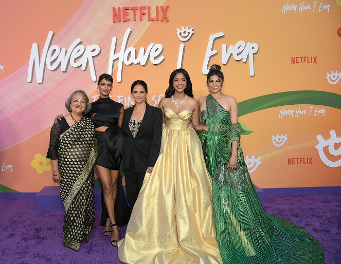 Noch nie in meinem Leben … - Season 4 - Veranstaltungen - Netflix's "Never Have I Ever" season 4 premiere at Westwood Village on June 01, 2023 in Los Angeles, California