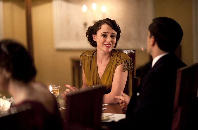 Upstairs Downstairs - Season 2 - The Love That Pays the Price - Photos