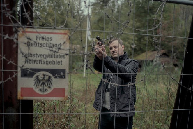 Der Pass - Season 3 - De la película - Frederic Linkemann