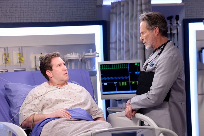 Chicago Med - Season 8 - The Winds of Change Are Starting to Blow - Photos - Steven Weber