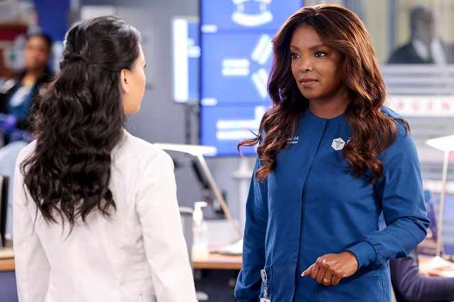 Chicago Med - I Could See the Writing on the Wall - De la película - Marlyne Barrett
