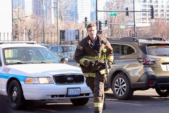 Chicago Fire - Season 11 - Danger Is All Around - Photos