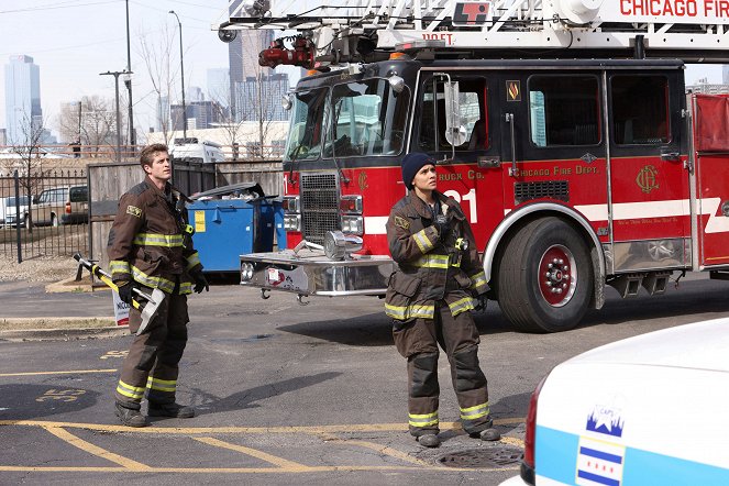 Chicago Fire - Season 11 - Danger Is All Around - De la película