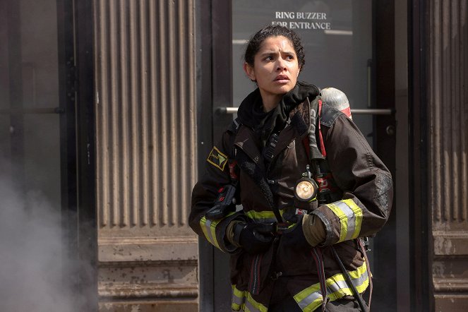 Chicago Fire - Season 11 - Take a Shot at the King - De la película - Miranda Rae Mayo