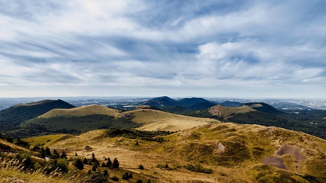 Sleeping Giants: Europe's Restless Volcanoes - Photos