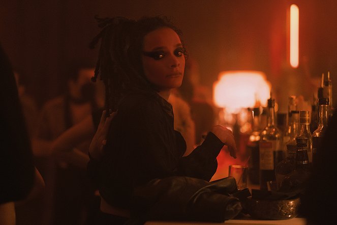 The Crowded Room - Sanctuary - Van film - Sasha Lane