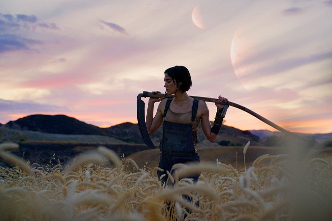 Rebel Moon: První část – Zrozená z ohně - Z filmu - Sofia Boutella