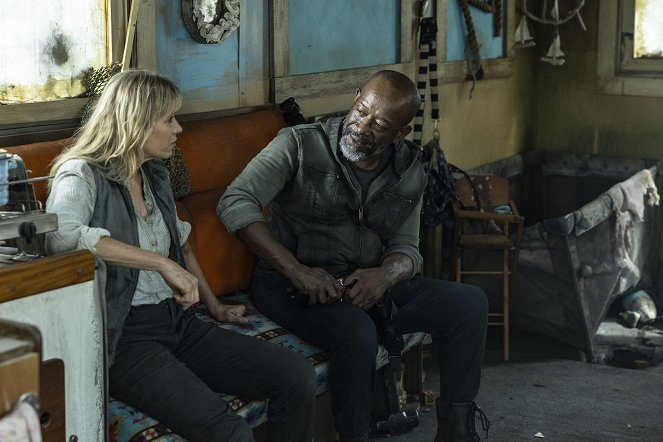 Fear the Walking Dead - Remember What They Took from You - De la película