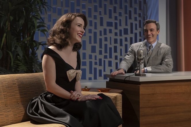 The Marvelous Mrs. Maisel - Four Minutes - Photos