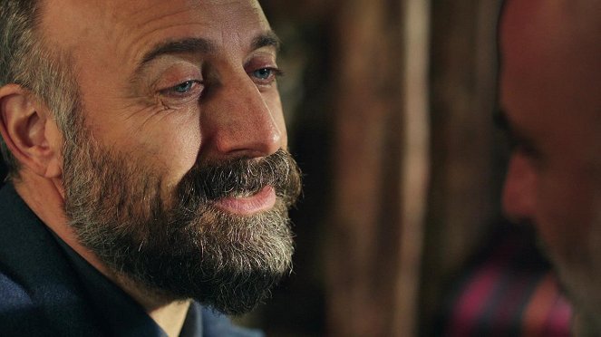 Wounded Love - Episode 6 - Photos - Halit Ergenç