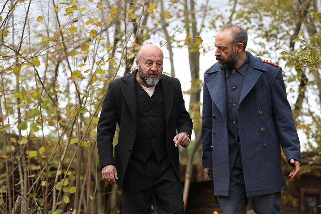 Wounded Love - Episode 6 - Photos - Halit Ergenç