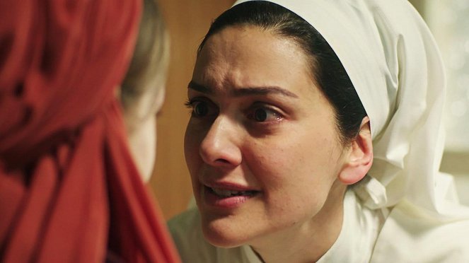 Vatanım Sensin - Episode 20 - De la película - Bergüzar Korel