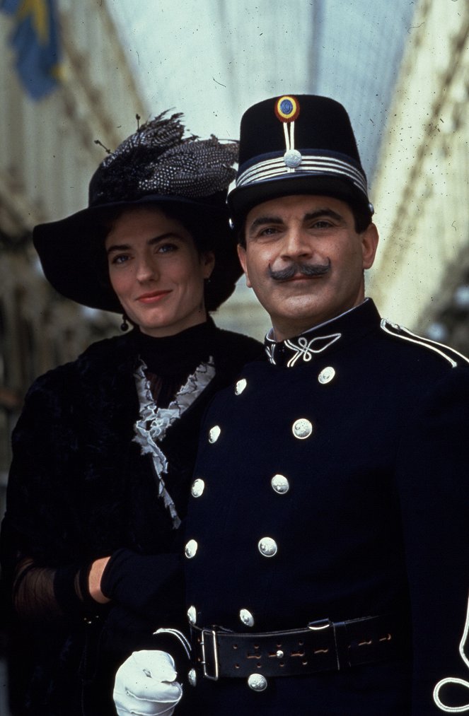 Agatha Christie's Poirot - Bonboniéra - Promo - Anna Chancellor, David Suchet