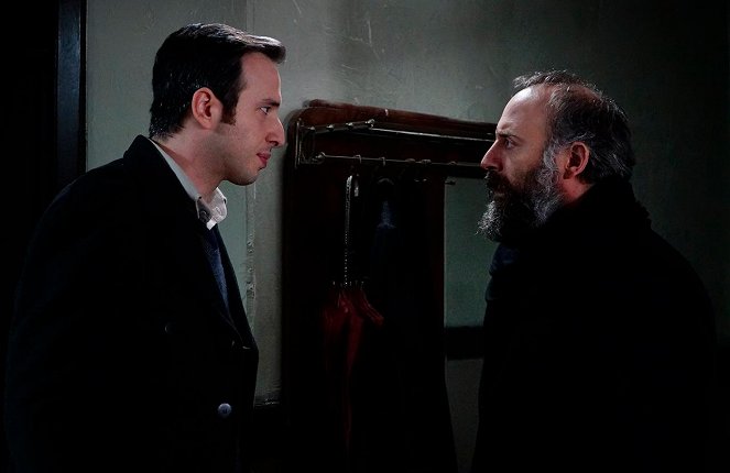 Wounded Love - Episode 15 - Photos - Fatih Artman, Halit Ergenç