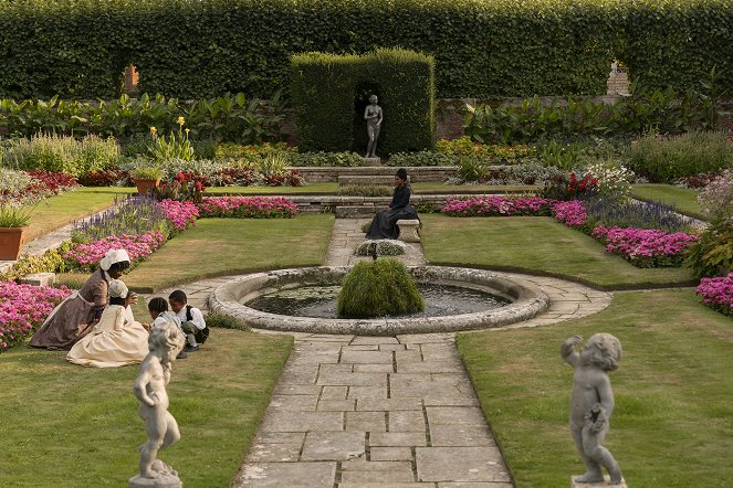 Rainha Charlotte: Uma História Bridgerton - Jardim florescendo - Do filme