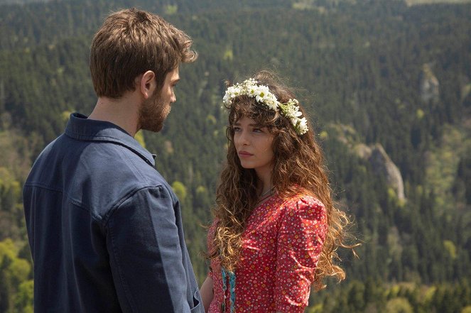 Vermem Seni Ellere - Episode 1 - Photos - Buse Meral