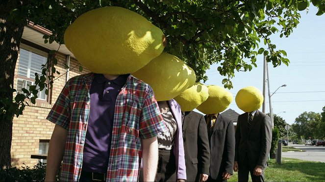 Odd Squad - Junge Agenten retten die Welt - Season 1 - Drehwurm / Saure Limonade - Filmfotos