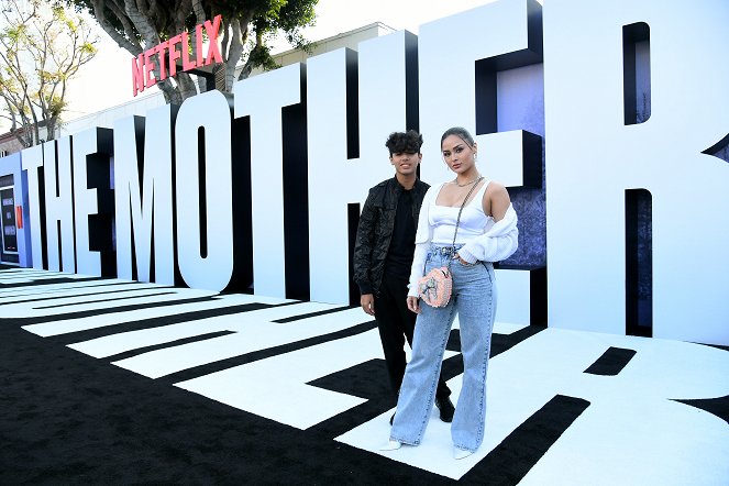 The Mother - Evenementen - The Mother Los Angeles Premiere Event at Westwood Village on May 10, 2023 in Los Angeles, California