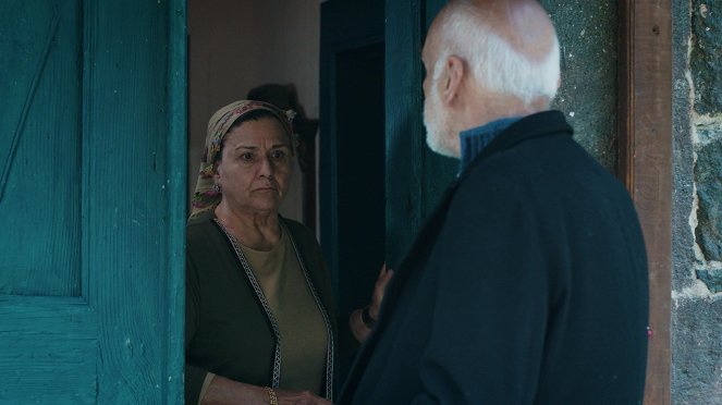 Sen Anlat Karadeniz - Episode 13 - Van film - Nurşim Demir