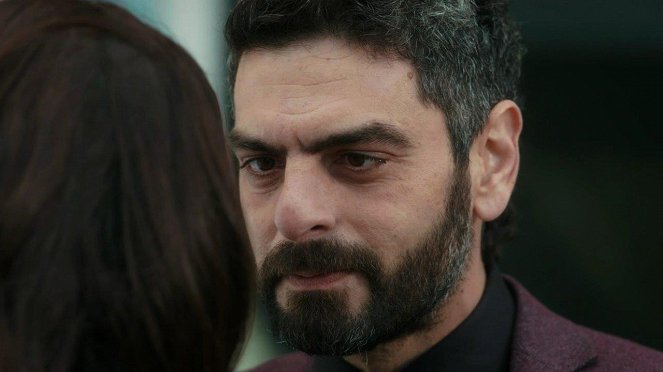 Lifeline - Episode 14 - Photos - Mehmet Ali Nuroğlu