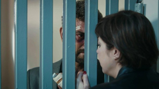 Sen Anlat Karadeniz - Episode 16 - De la película