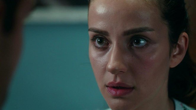 Sen Anlat Karadeniz - Episode 16 - De la película - İrem Helvacıoğlu