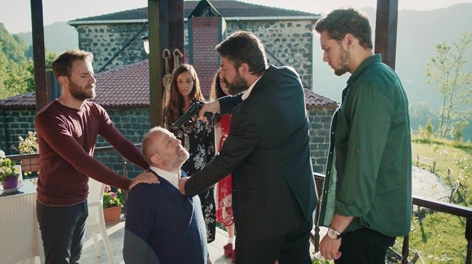 Sen Anlat Karadeniz - Episode 18 - Do filme