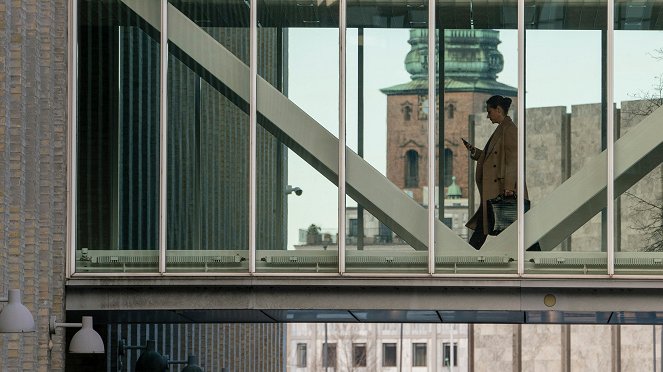 Gefährliche Seilschaften - Die Zukunft ist weiblich - Filmfotos