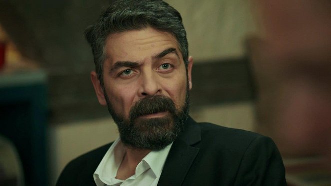 Lifeline - Episode 22 - Photos - Sinan Tuzcu