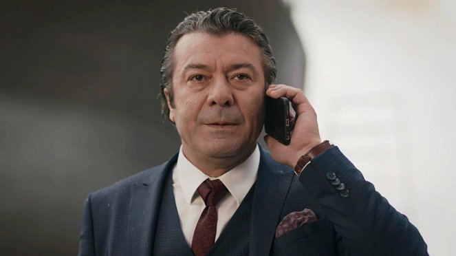 Sen Anlat Karadeniz - Episode 32 - De la película - Uğur Çavuşoğlu