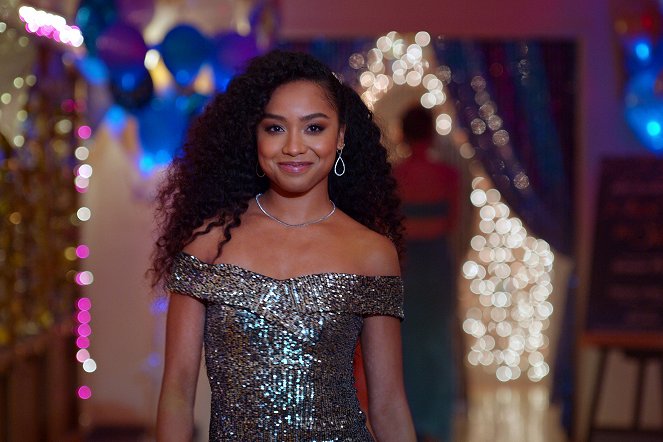 Never Have I Ever - Season 4 - ...gone to prom - Photos