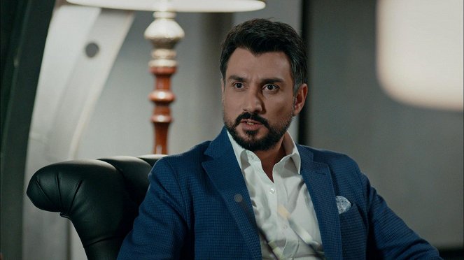 Kurtlar Vadisi: Pusu - Episode 26 - De la película - Cahit Kayaoğlu