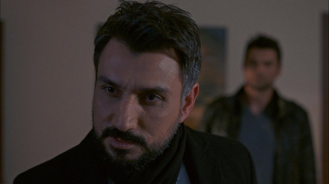 Kurtlar Vadisi: Pusu - Episode 27 - Z filmu - Cahit Kayaoğlu