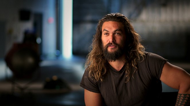 Superpowered: The DC Story - Coming of Age - Van film - Jason Momoa
