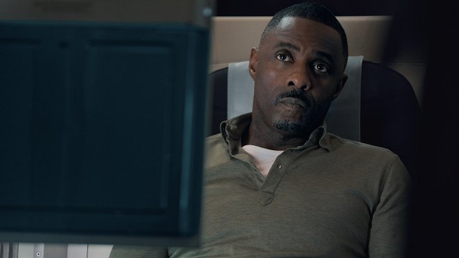 Hijack - 3 Degrees - De la película - Idris Elba