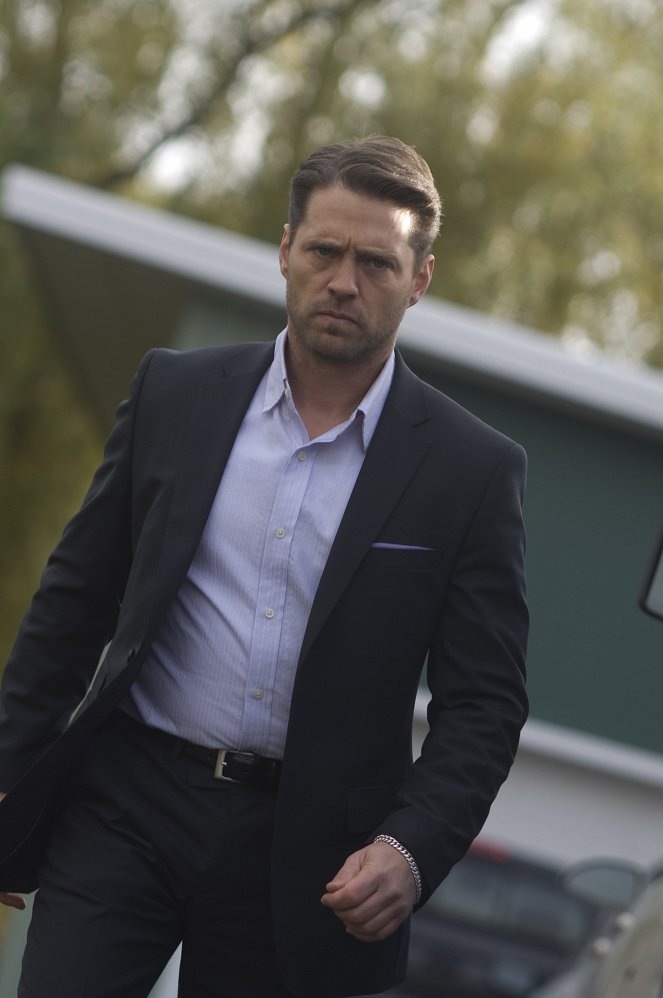 Call Me Fitz - Season 1 - Photos - Jason Priestley