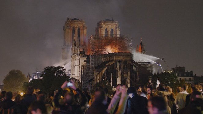 Hors de contrôle - Notre-Dame, l'incendie du siècle - Z filmu