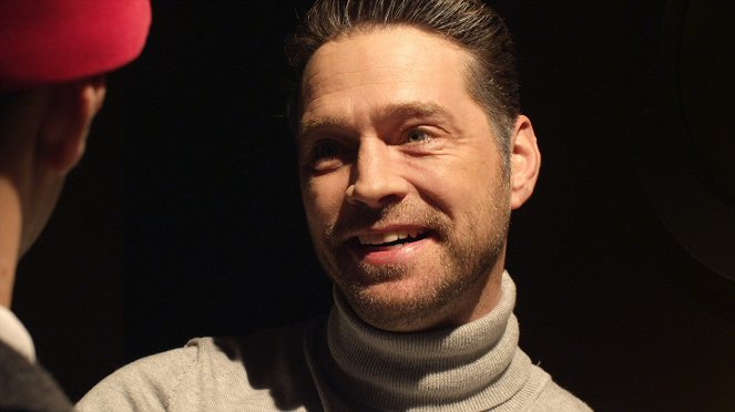 Szólíts Fitznek! - Zűrös karácsony - 2. rész - Filmfotók - Jason Priestley