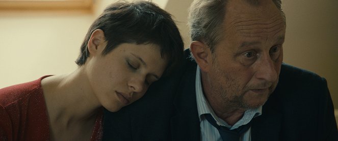Sur la branche - Van film - Daphne Patakia, Benoît Poelvoorde