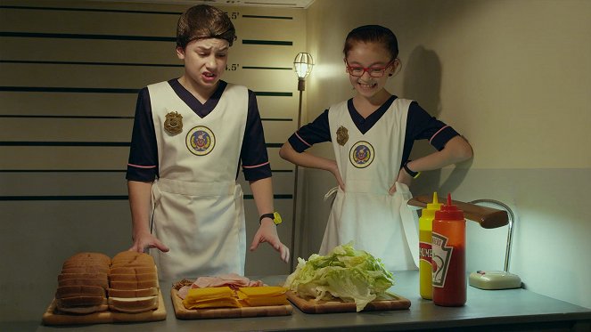 Odd Squad - O Is for Opposite / Agent Oksana's Kitchen Nightmares - Photos