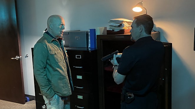 Wire Room - Do filme - Bruce Willis