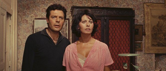 Ontem, Hoje e Amanhã - Do filme - Marcello Mastroianni, Sophia Loren