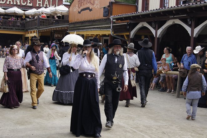 Lebenslinien - Die Westernlady aus dem Bayerwald - Van film