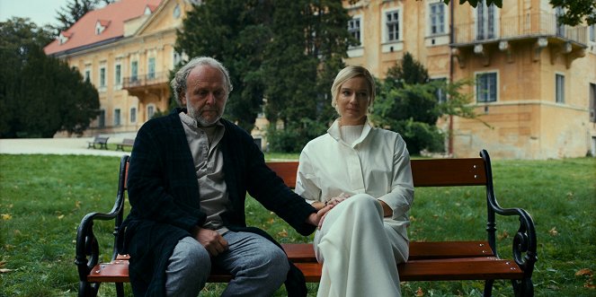 Vědma - Epizoda 2 - Kuvat elokuvasta - Jaroslav Dušek, Antónia Lišková