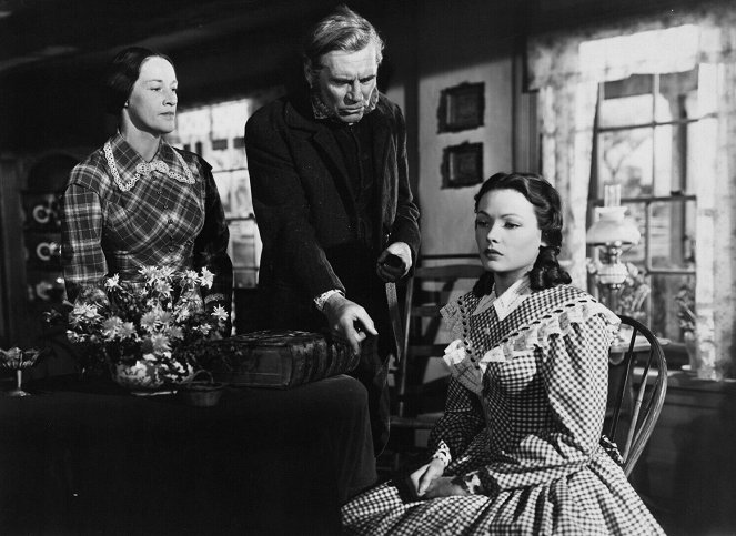 Anne Revere, Walter Huston, Gene Tierney