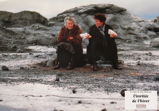 The Winter Guest - Lobby Cards - Phyllida Law, Emma Thompson