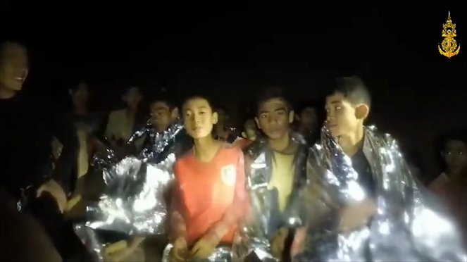 Außer Kontrolle - Eingeschlossen in der Tham Luang Höhle - Filmfotos