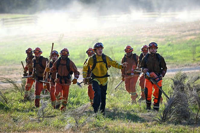 Fire Country - Get Some, Be Safe - Photos