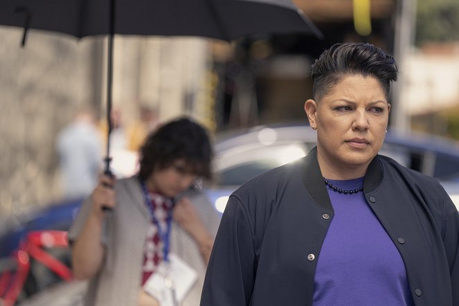 I tak po prostu... - Season 2 - Rozdział trzeci - Z filmu - Sara Ramirez