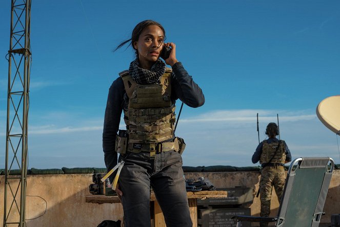Special Ops: Lioness - Sacrificial Soldiers - Do filme - Zoe Saldana